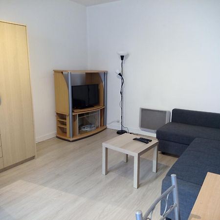 Grand Appartement T1 Entierement Meuble Saint-Etienne  Exterior photo